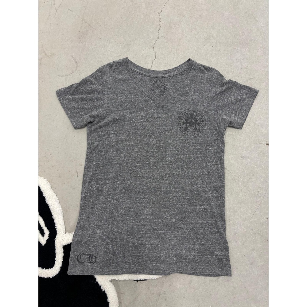 Chrome Hearts Heather Grey V-Neck T-Shirt Horseshoe Cross Logo Large Made in USA - Picture 3 of 13